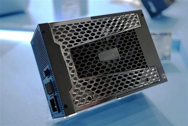 牛股远期策略 海韵3200W电源配备6个16针接口：杜绝显卡烧毁