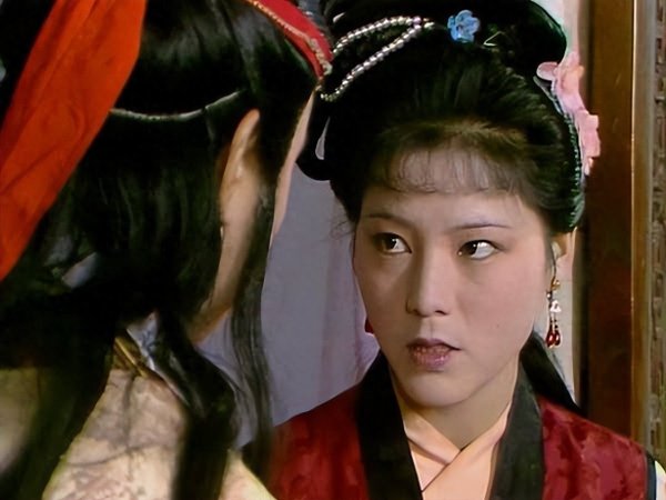 华盈策略 晴雯被撵，袭人是否有告密的嫌疑？